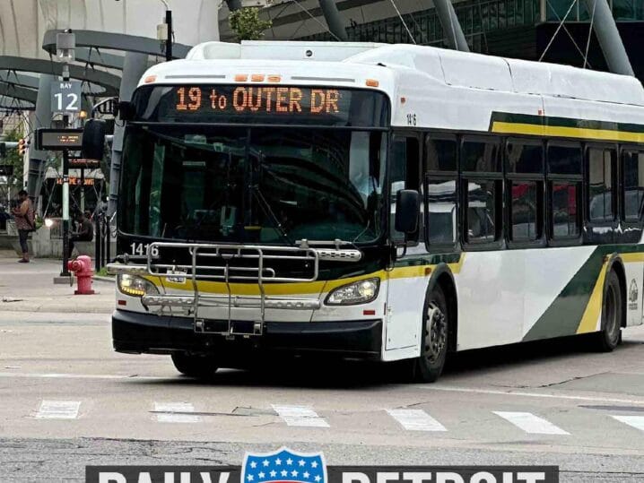 Featured image for the Transit is getting even worse in Detroit podcast.