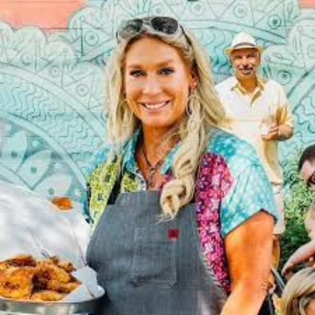 Featured image for the "Make Your Own Party" with this new book (ft. Kelli Lewton, Chef + Author) podcast.