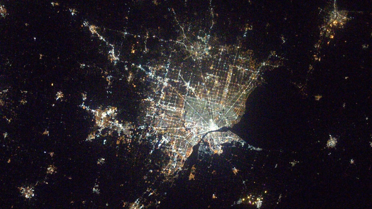 Featured image for the Dreaming of a Greater Detroit (ft. Francis Grunow) podcast.
