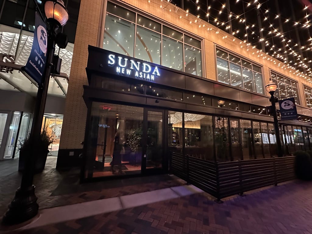 Featured image for the Why Restaurateur Billy Dec Is Betting Big on Detroit podcast.